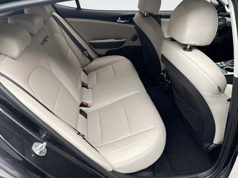 Used 2019 Kia Stinger Premium image 20