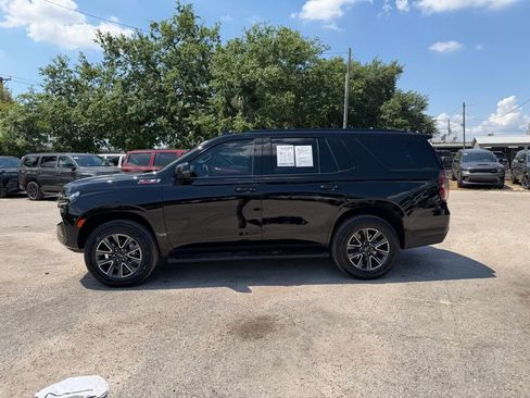 Used 2024 Chevrolet Tahoe Z71 w/ Luxury Package image 3