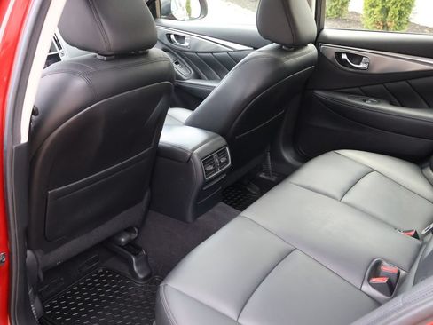 Used 2016 INFINITI Q50 Premium AWD/4WD image 9