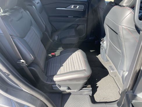 New 2026 Ford Explorer ST-Line w/ ST-Line Street Pack RWD image 29