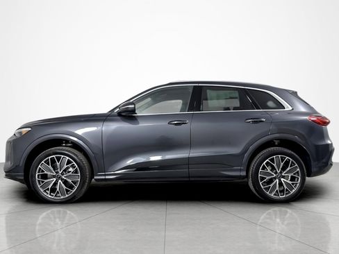 New 2025 Audi Q5 Prestige image 3