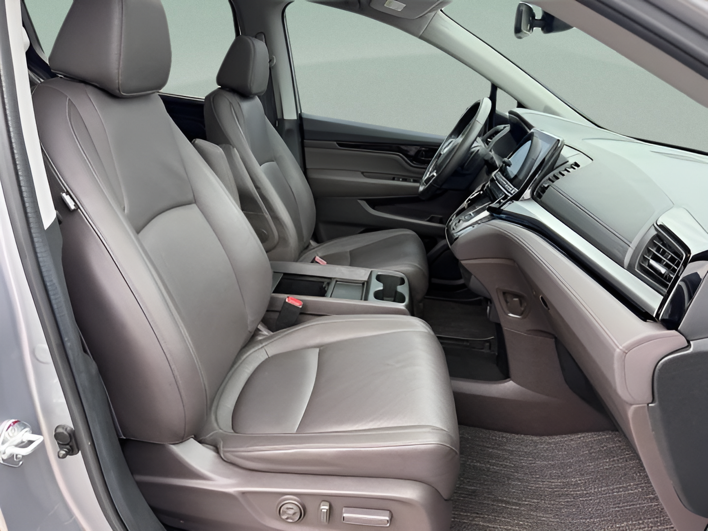 Certified 2024 Honda Odyssey Touring image 28