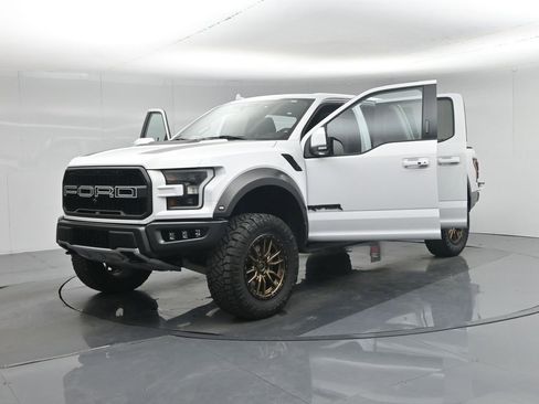 Used 2020 Ford F150 Raptor w/ Equipment Group 802A Luxury image 31