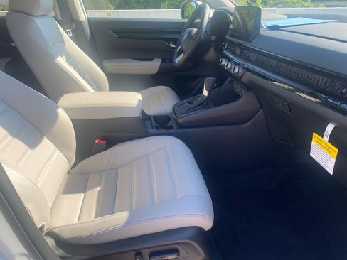 Certified 2026 Honda CR-V EX-L image 32