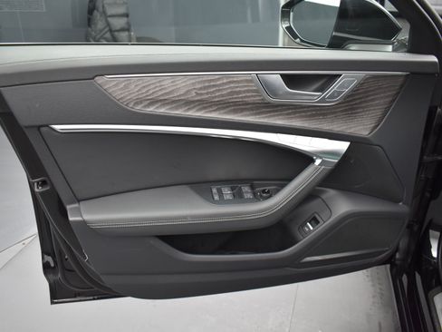 Used 2024 Audi A6 Premium Plus image 9