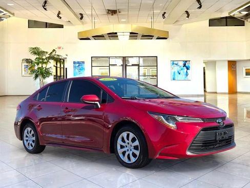 Used 2024 Toyota Corolla LE FWD image 3