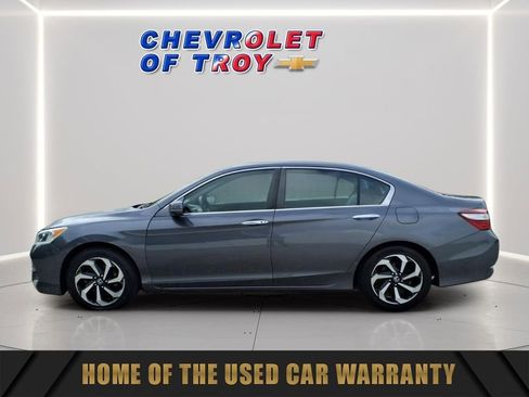 Used 2017 Honda Accord EX image 5