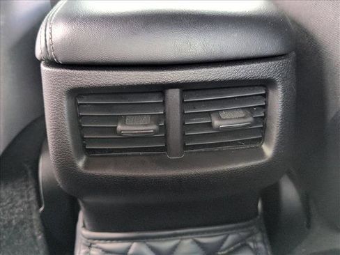 Used 2022 Dodge Challenger GT AWD/4WD image 17