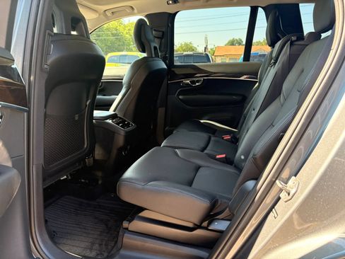 Used 2016 Volvo XC90 T6 Momentum w/ Momentum Plus Package AWD/4WD image 15
