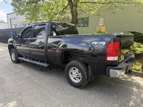 Used 2007 GMC Sierra 2500 SLT w/ Convenience Package AWD/4WD image 3