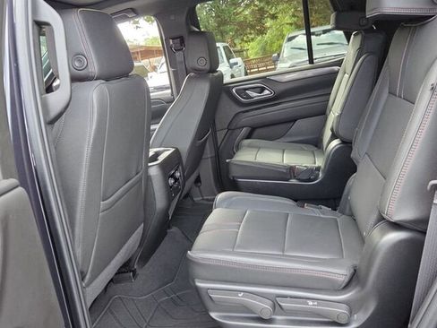 Used 2024 Chevrolet Tahoe RST w/ Luxury Package AWD/4WD image 9