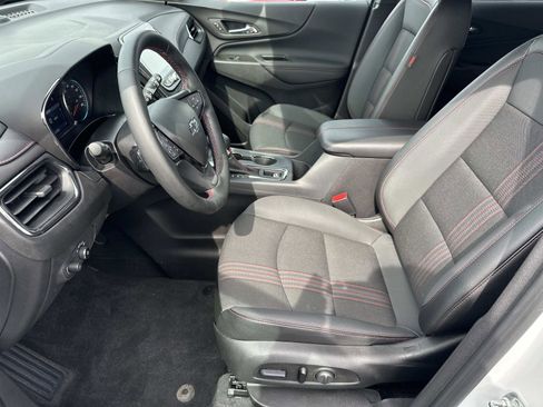Certified 2024 Chevrolet Equinox RS FWD image 18