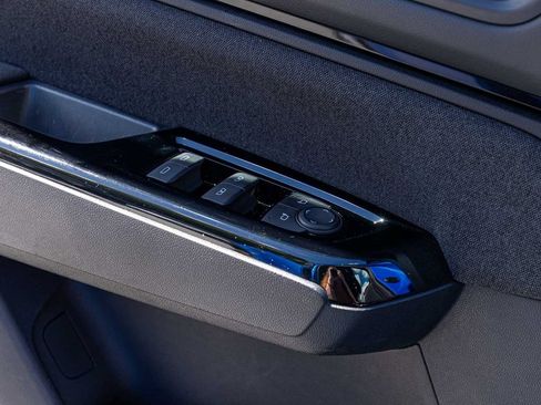 Used 2024 Honda Prologue EX image 12