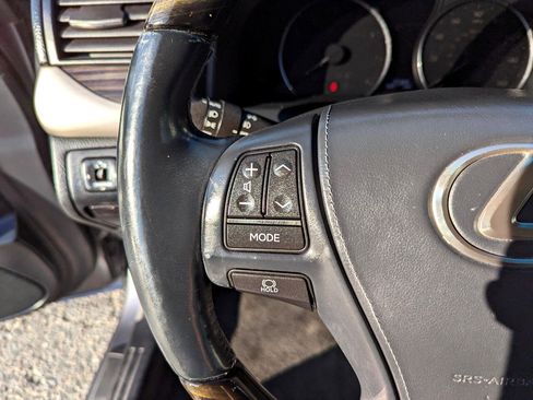 Used 2013 Lexus LS 460 AWD image 15