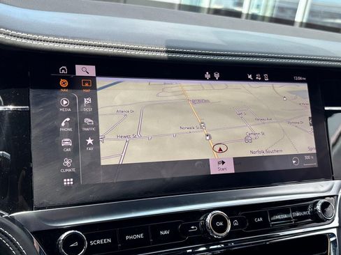 Used 2021 Bentley Flying Spur W12 AWD/4WD image 28