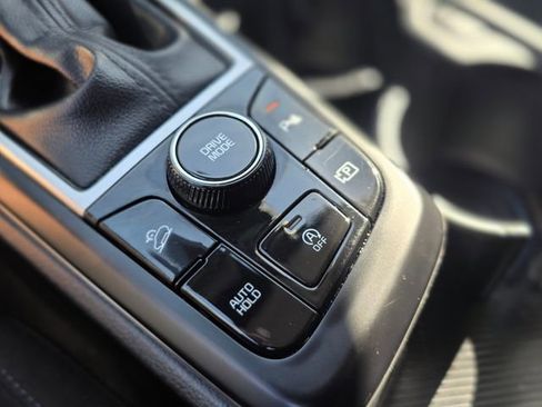 Used 2024 Kia Sportage LX image 29