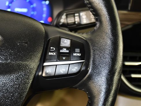 Used 2020 Ford Escape Titanium image 22