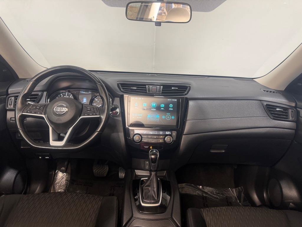 Used 2017 Nissan Rogue SV AWD/4WD image 14