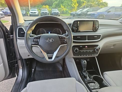 Used 2020 Hyundai Tucson Value FWD image 17