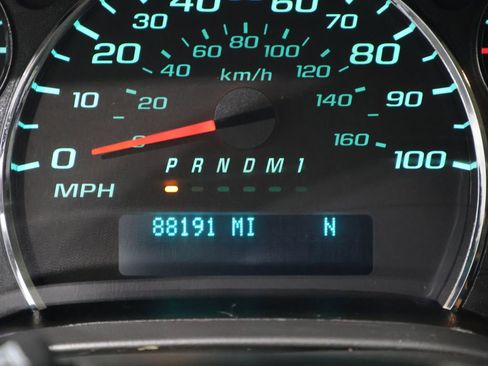 Used 2017 Chevrolet Express 3500 LT w/ LT Preferred Equipment Group RWD image 24