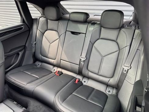 New 2026 Porsche Macan AWD/4WD image 31