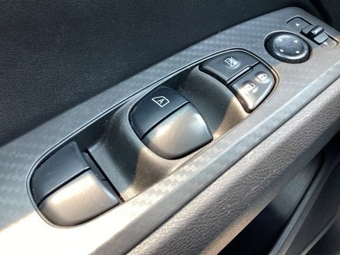 Used 2024 Nissan Altima 2.5 SV AWD/4WD image 30