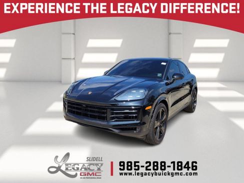 Used 2025 Porsche Cayenne Coupe AWD/4WD image 2