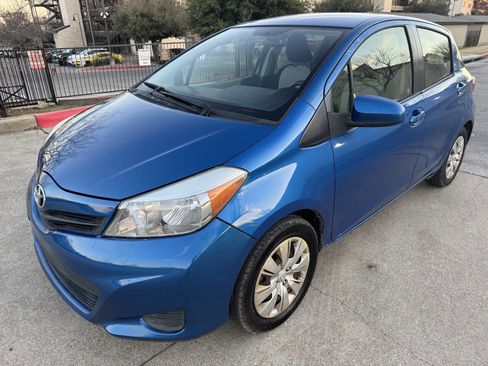Used 2013 Toyota Yaris LE image 1