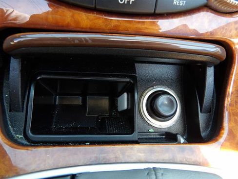 Used 2009 Mercedes-Benz SL 550 image 30