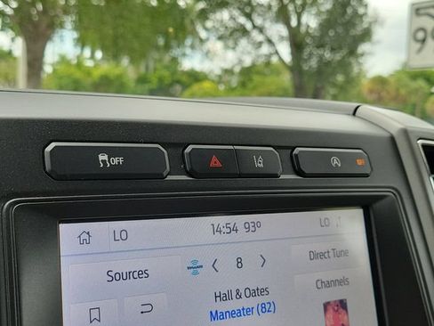 Used 2020 Ford Expedition XLT w/ Equipment Group 202A RWD image 23