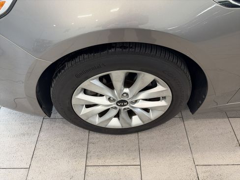 Used 2018 Kia Optima EX w/ Technology Package image 7