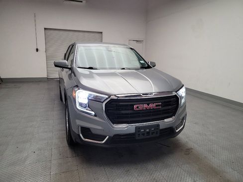 Used 2023 GMC Terrain SLE FWD image 14