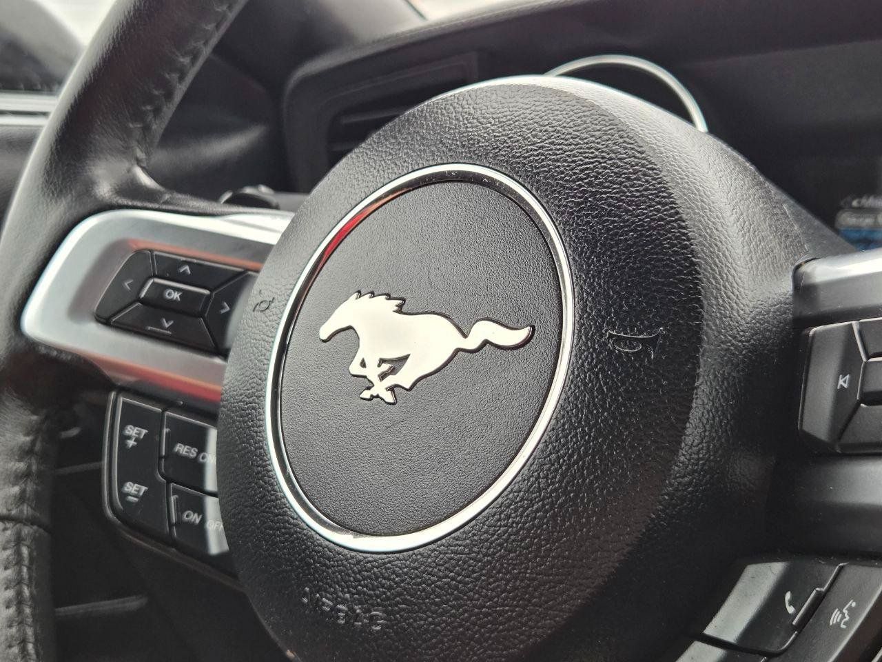 Used 2016 Ford Mustang Premium RWD image 23