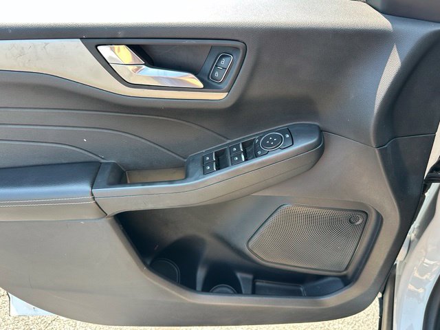 Used 2021 Ford Escape SE FWD image 22