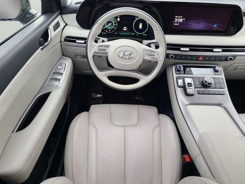 Used 2024 Hyundai Palisade Calligraphy image 10