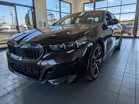 New 2027 BMW 550e xDrive image 7