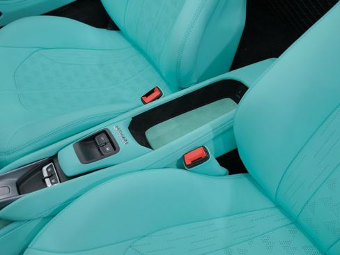 Used 2023 Ferrari F8 Tributo RWD image 32