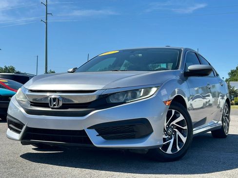Used 2017 Honda Civic EX image 7