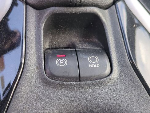 Used 2020 Toyota Corolla SE image 25