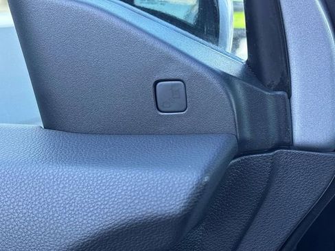 Used 2022 Honda Pilot Touring image 32