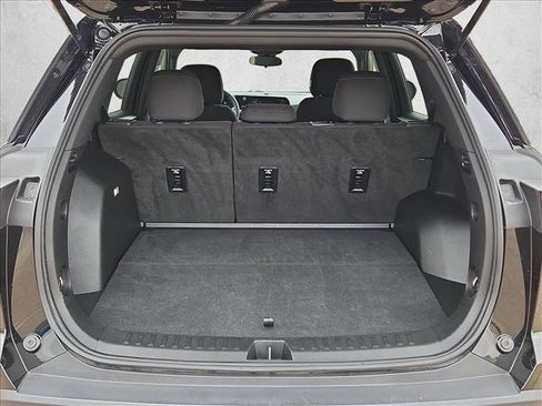 Used 2025 Chevrolet Equinox LT AWD/4WD image 6