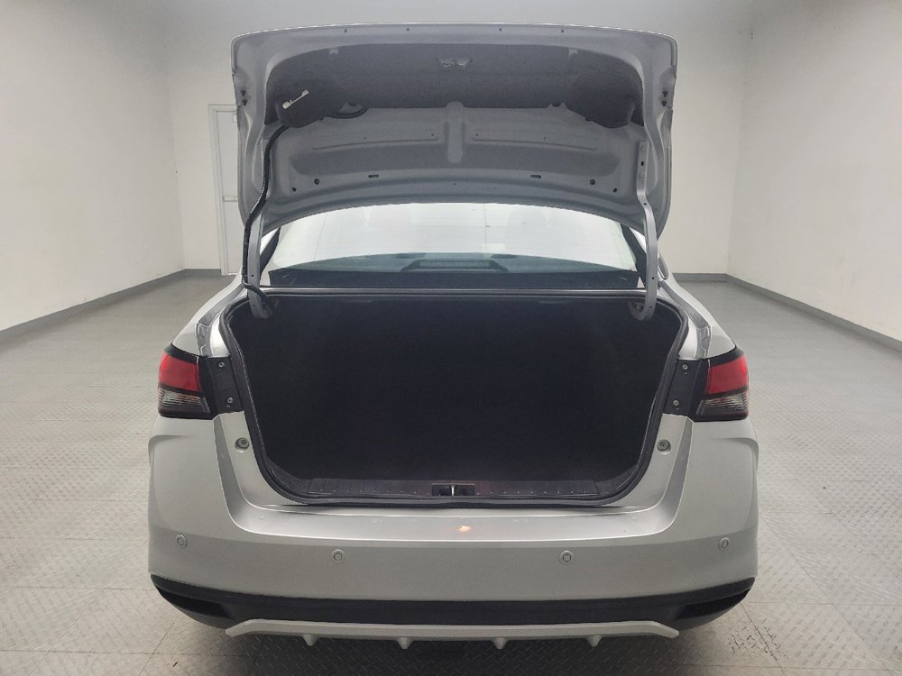 Used 2021 Nissan Versa SV FWD image 29