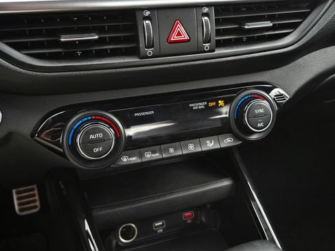 Certified 2024 Kia Forte GT-Line FWD image 29