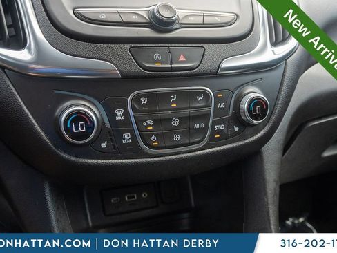 Used 2024 Chevrolet Equinox LT FWD image 9