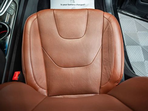 Used 2015 Ford Edge Titanium w/ Equipment Group 302A image 31