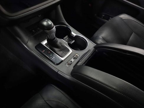 Used 2014 Toyota Highlander Limited image 29