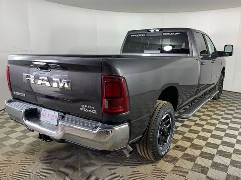 Used 2025 RAM 3500 Laramie AWD/4WD image 9