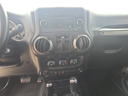 Used 2016 Jeep Wrangler Sport w/ Quick Order Package 24S AWD/4WD image 20