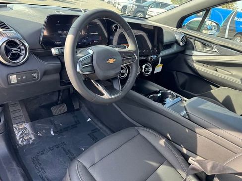 New 2026 Chevrolet Blazer EV LT image 12