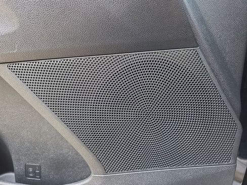 Used 2021 Kia Sorento S image 40